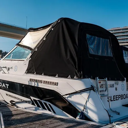 Sleepboat Barco Botel Porto